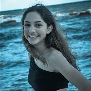 Meet your Posher, Julianna